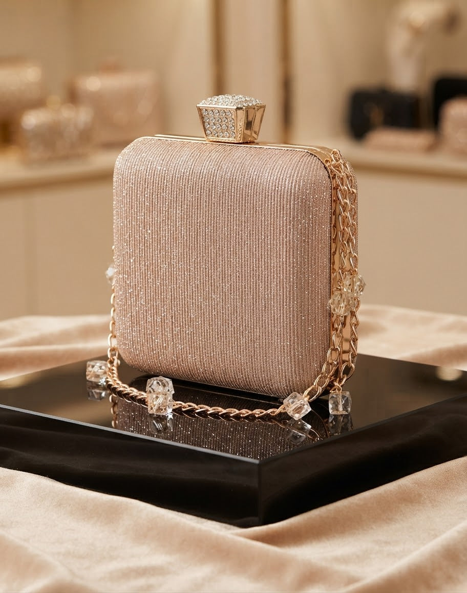 Gold Clutch -J31