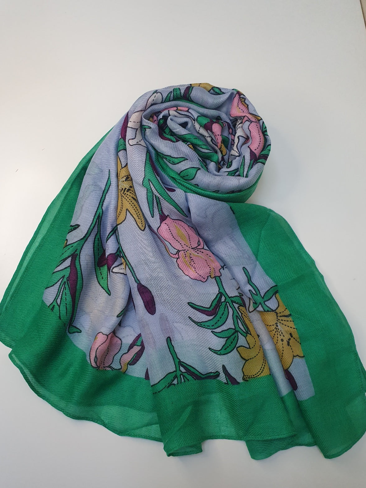 Floral patterned scarf with green border - Khaas Trends