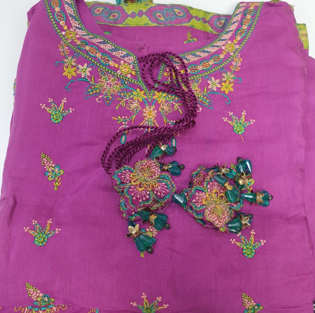 Sana Safinaz Pink Embroidered Silk Suit – Stitched 3pc -RW3-100