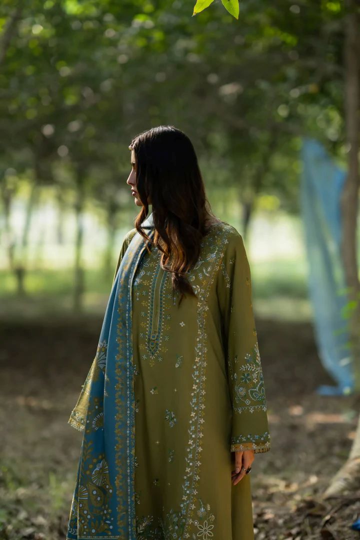 Casuallite Green Embroidered Cotton Lawn Suit – Stitched 3pc-RW3- 133