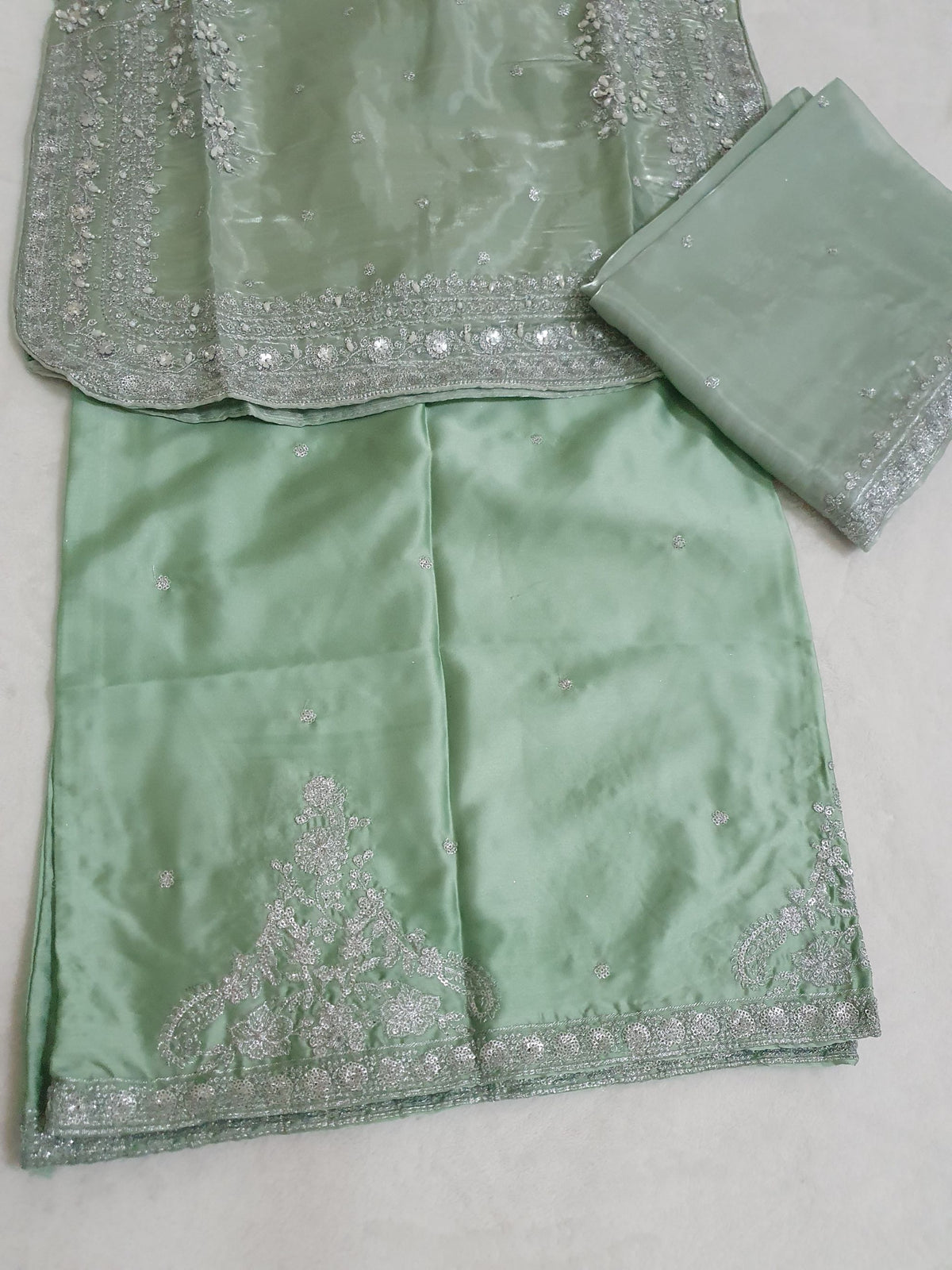 Green Embroidered Sheesha Silk Palazzo Suit – Stitched 3pc-RW3- 230
