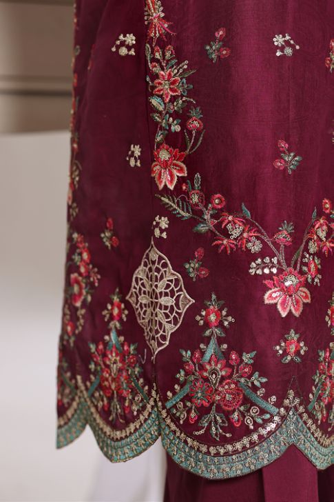 Bin Saeed jacquard 3pc - intricate embroidery detail close-up o Daman