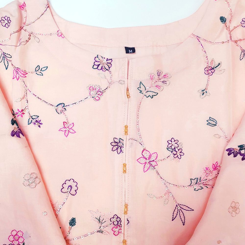 Zari and sequence embroidered lawn 3pc suit - close-up embroidery detail